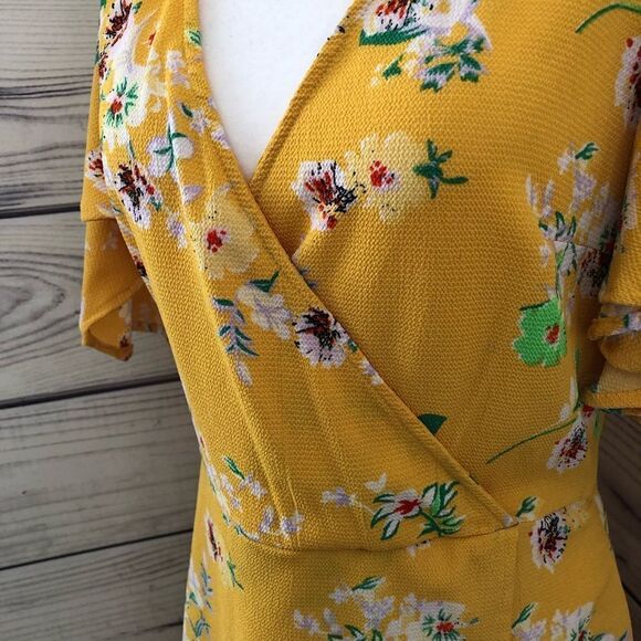 Nasty Gal Yellow Floral Cold Shoulder Wrap Sun Dress Size 6 - Picture 8 of 10